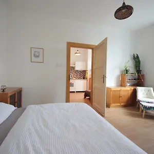 gallery-apartment-prague.praguehotelsweb.com/